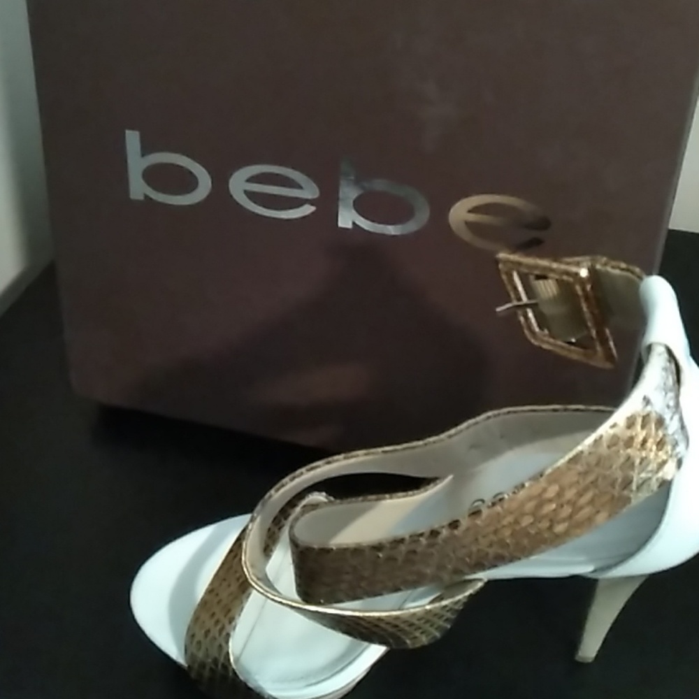 Women's shoes